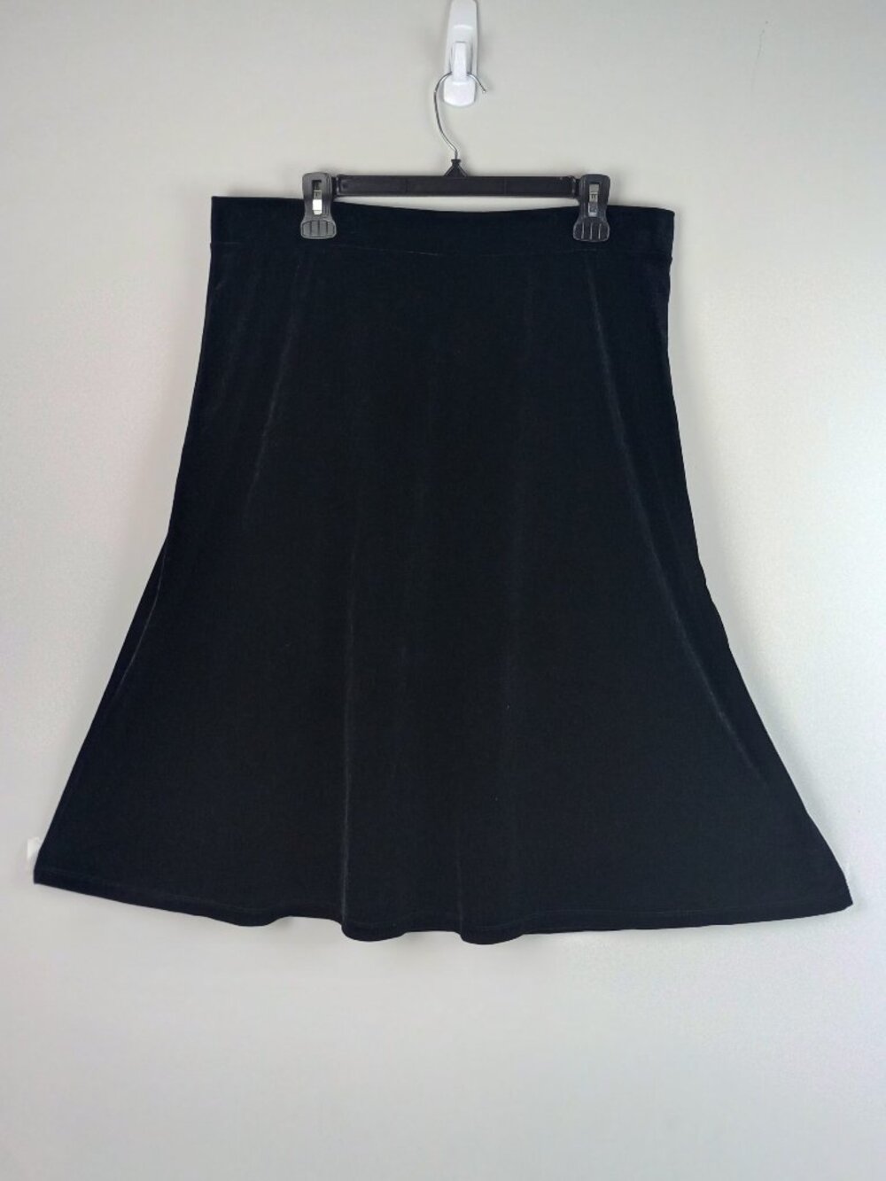Jaclyn Smith‎ Womens XL Y2K Black Velvet Knee Length Elastic Waist Flare Skirt